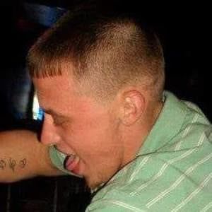 Meet your Posher, Dee no